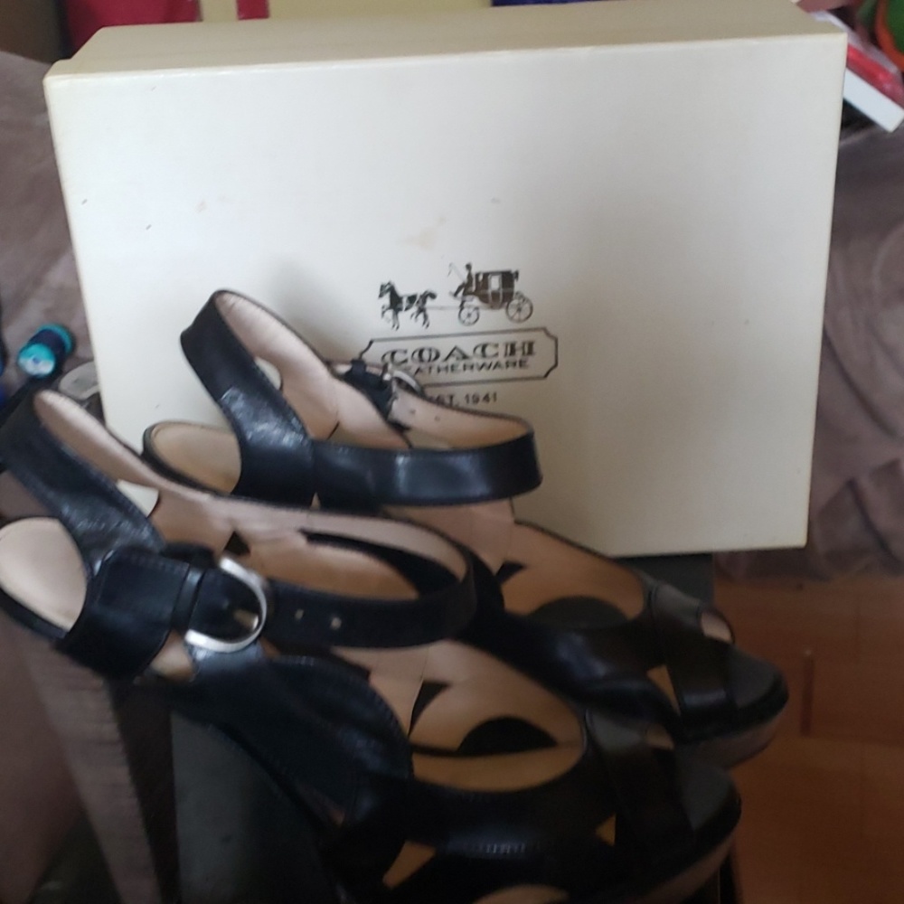 Shoes - Picture 3 of 3